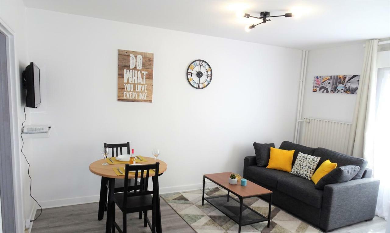 Appartement Le Mans Liberation Buitenkant foto